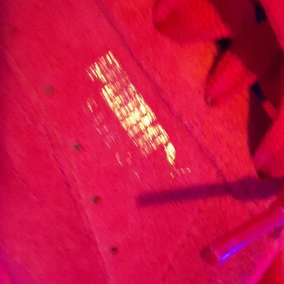 Red suede puma sneakers - Picture 2 of 2